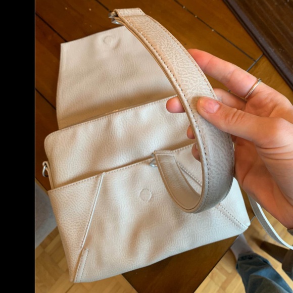 Matt & Nat Dwell Minka PVC Convertible Crossbody Bag - Picture 9 of 11
